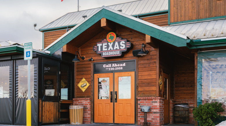 Texas Roadhouse store exterior