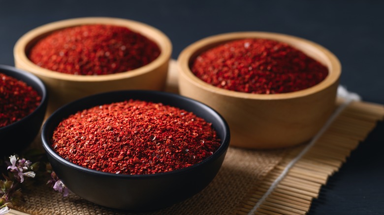 cayenne powder in bowls