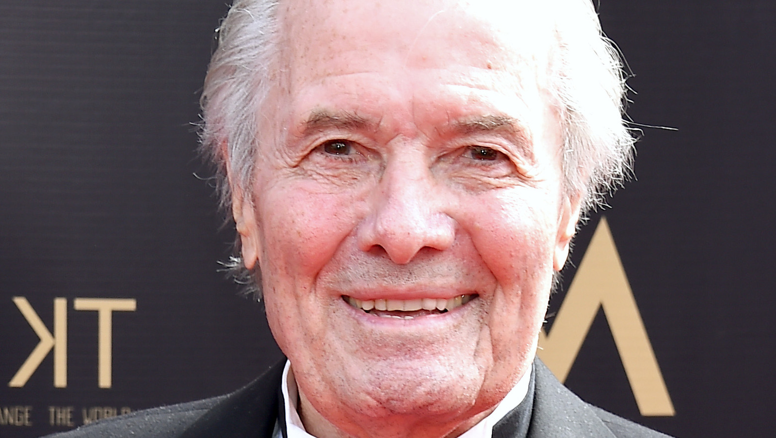 Jacques Pépin's Brilliant Trick To Get The Most Out Of Asparagus Stalks