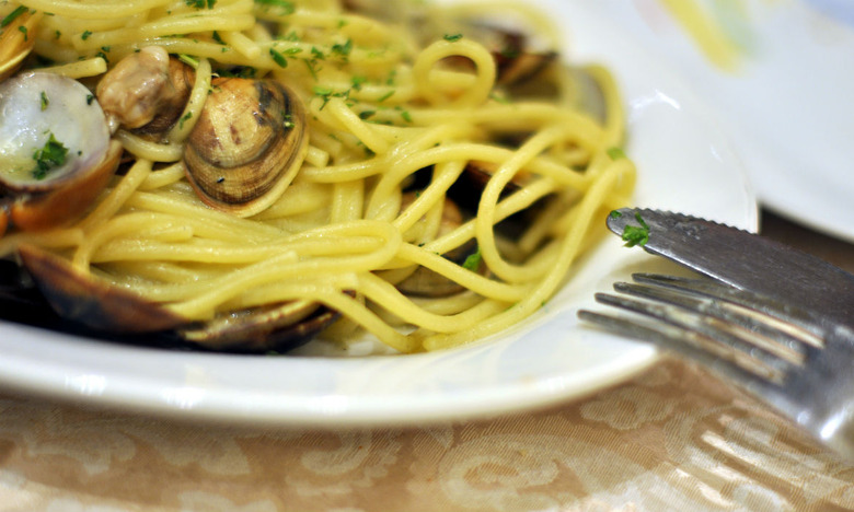 Jamie Oliver&amp;#39;s Classic Venetian Spaghetti Vongole