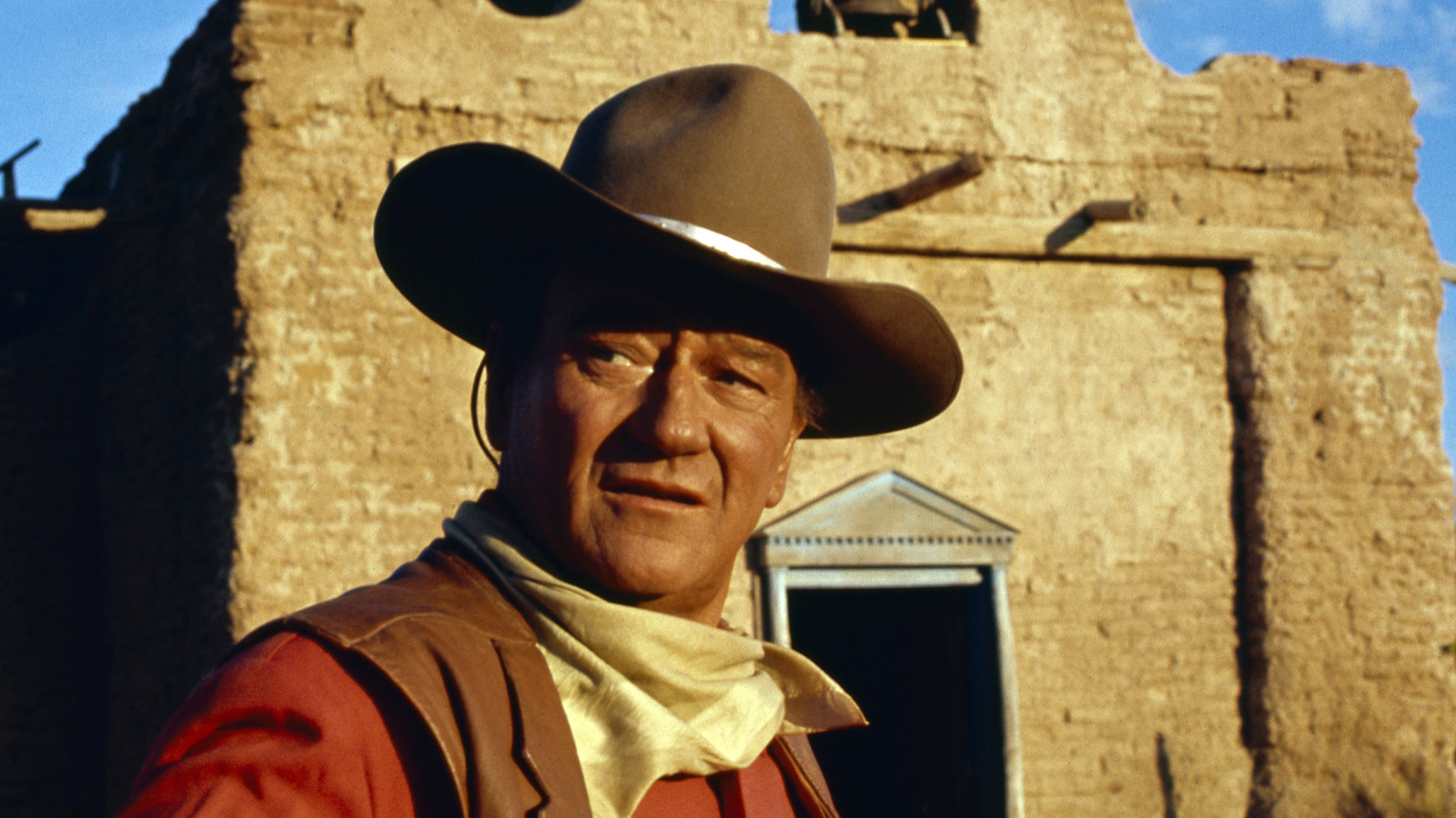 John Wayne's Go-To Chicken Marinade Featured This Liquor