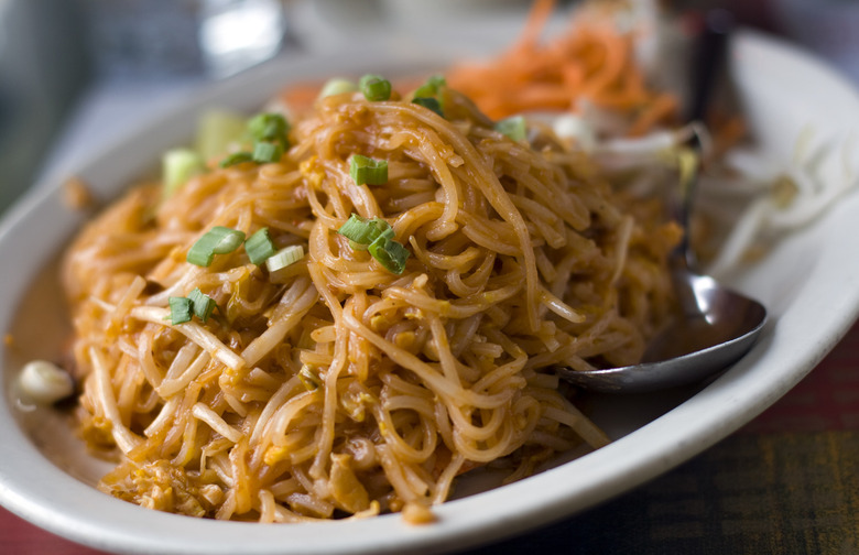 Takeout–Style Noodles