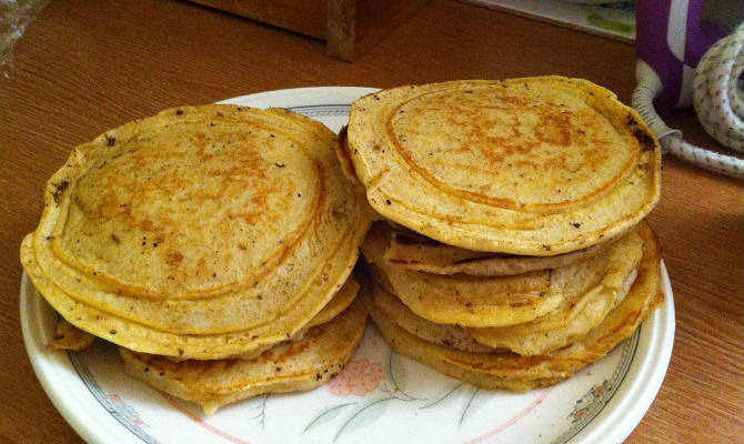 Pancakes scare Kendall Jenner