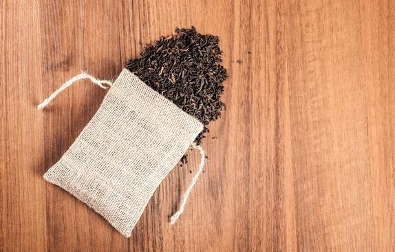 Smoked Tea-Rubbed Steaks with Grilled Corn and Tomato Salsa