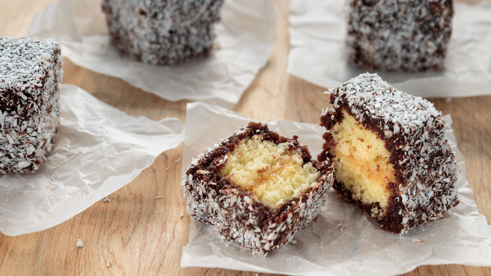 Lamingtons: Australians Eat Cake In Cubes And You Can Too