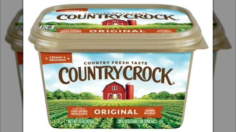 A tub of Country Crock Original Vegetable Oil Spread on a white background