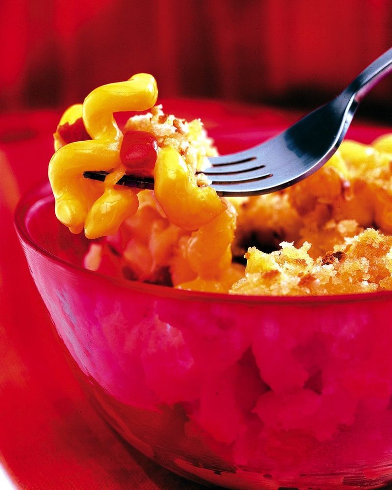 Macaroni and Cheese With Bacon and Tomato recipe - The Daily Meal