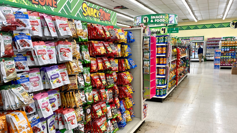Dollar Tree food aisle