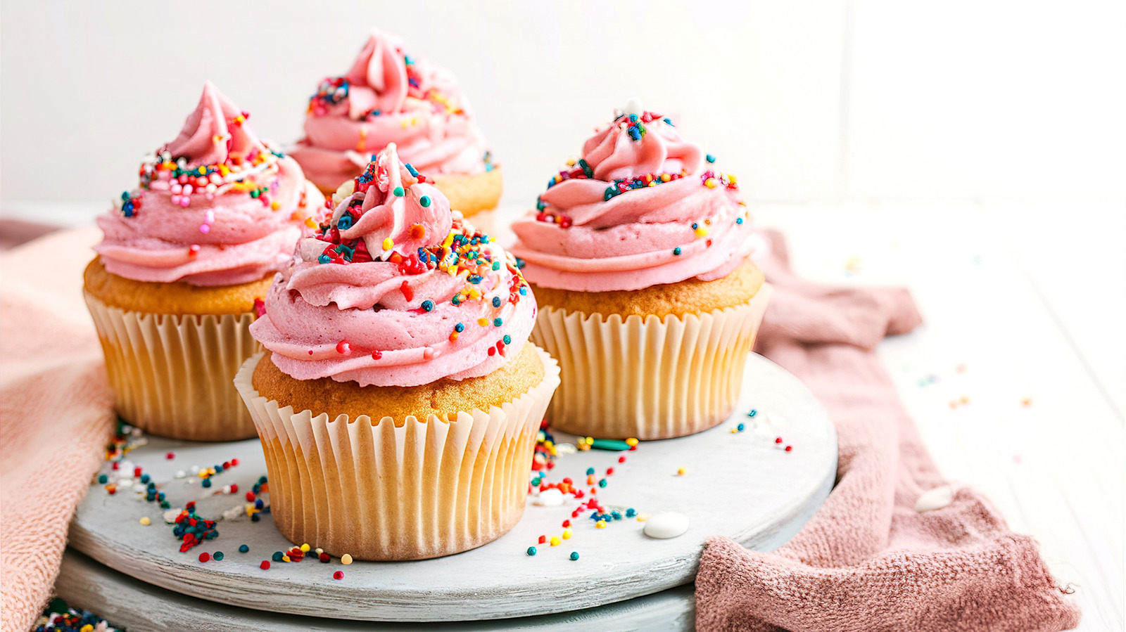 Make Bakery-Worthy Frosting At Home With This Ingredient Swap