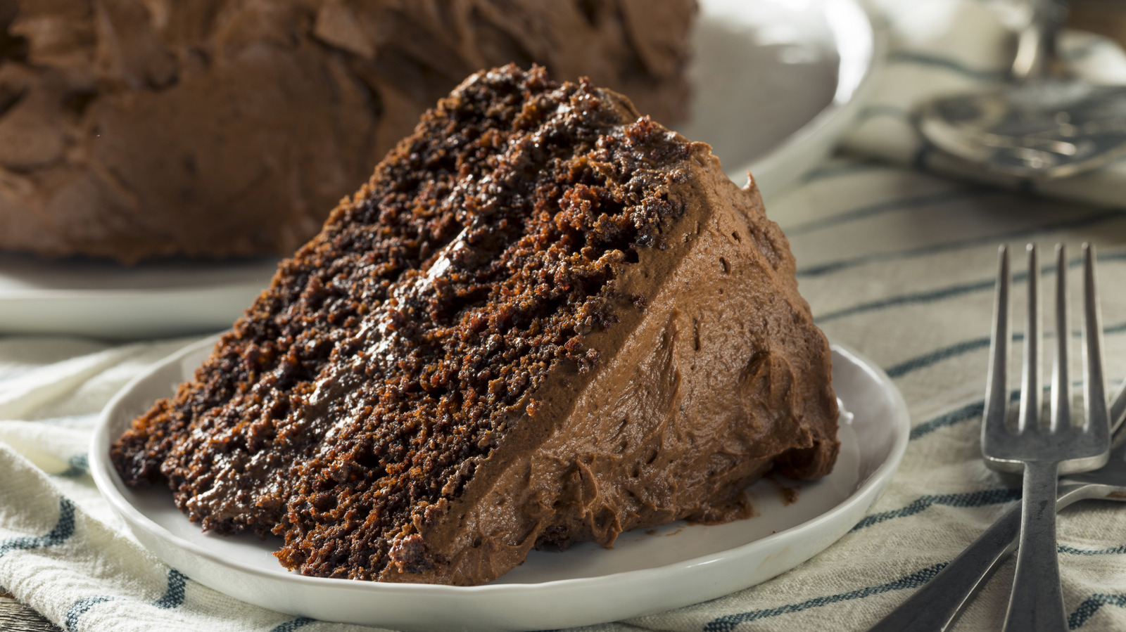 FoodWireDaily — Make The Chocolate Cake Of Your Dreams With Our Favorite Store-Bought Mix