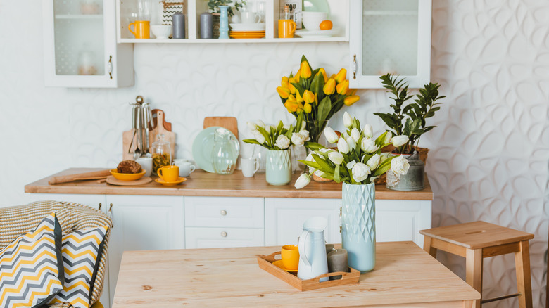 Generic kitchen with decor