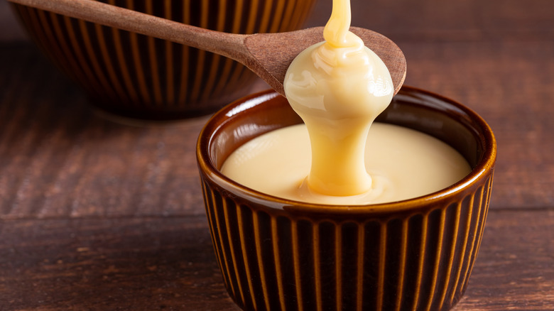 Sweetened condensed milk in bowl