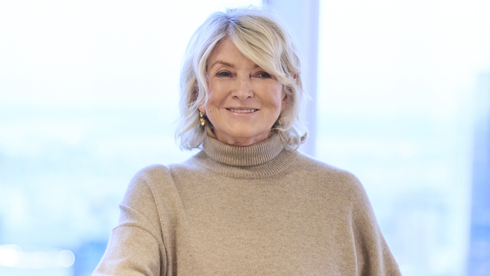 Martha Stewart's Clever Dishtowel Trick Creates The Cutest Curtains