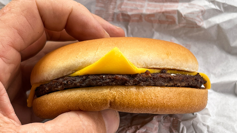 McDonald's cheeseburger