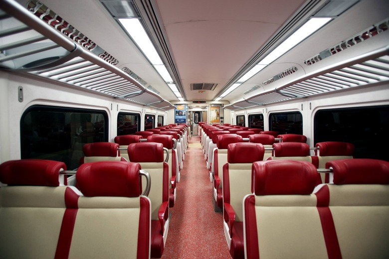 MetroNorth Suspends Beer and Alcohol Carts at Grand Central Terminal