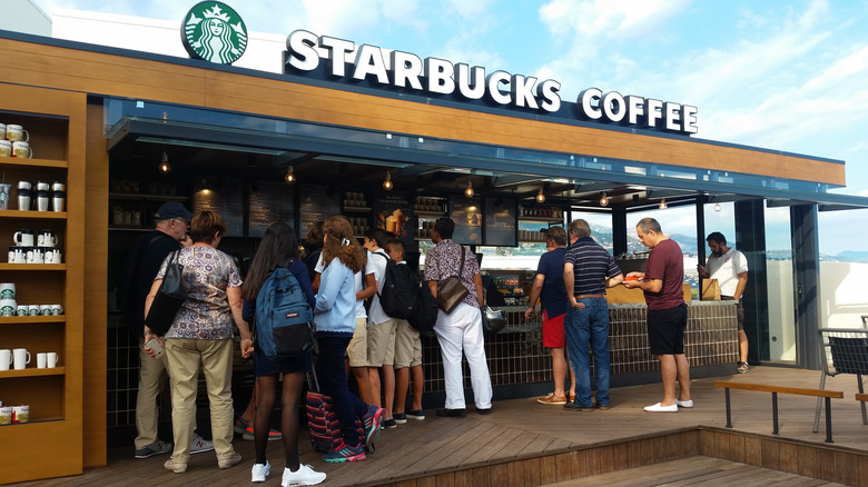 People in line at starbucks