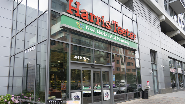 The glass exterior of a Harris Teeter storefront