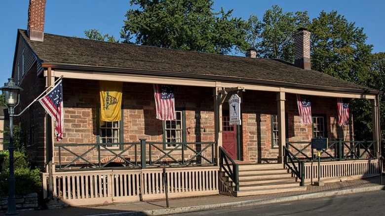 Exterior of The Old '76 House