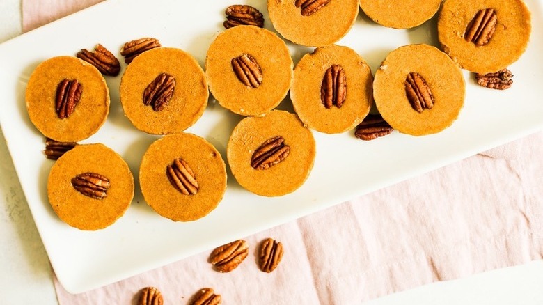 mini pumpkin pie bites