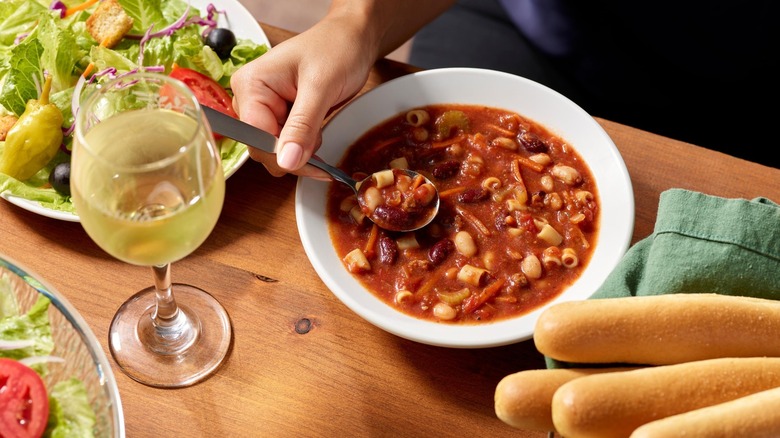 Olive Garden soup salad and breadsticks