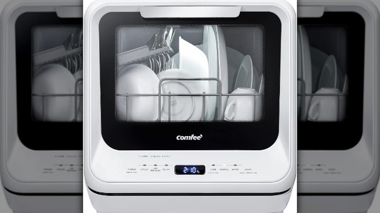 Mirrored image of Comfee' countertop dishwasher