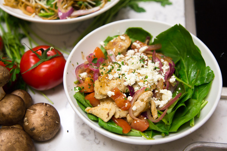 Buff Tuscan Fresca with Grilled Chicken Breast