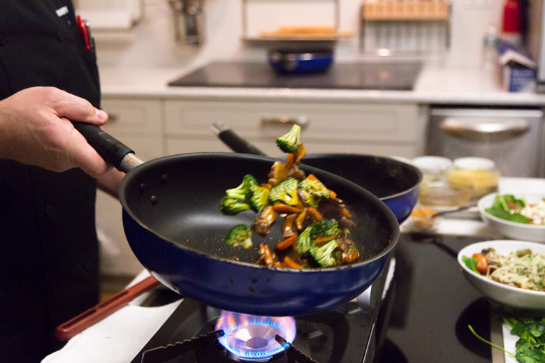 Buff Japanese Pan with Marinated Steak