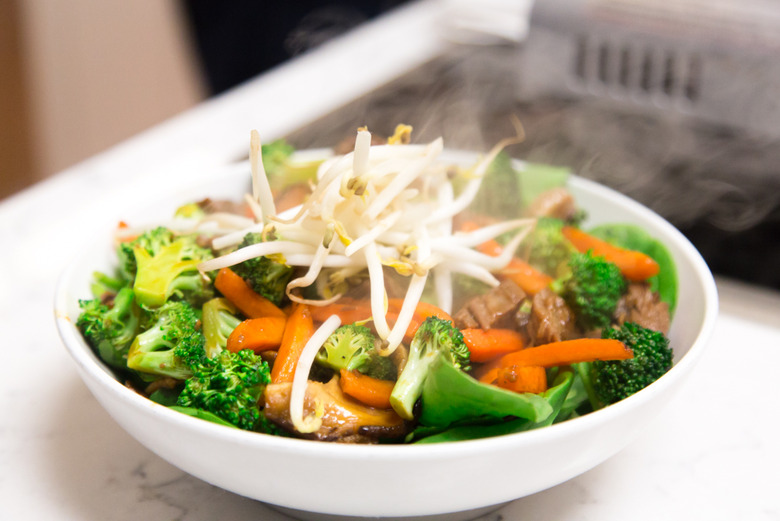 Buff Japanese Pan with Marinated Steak