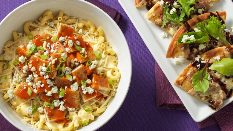 buffalo mac and flatbread