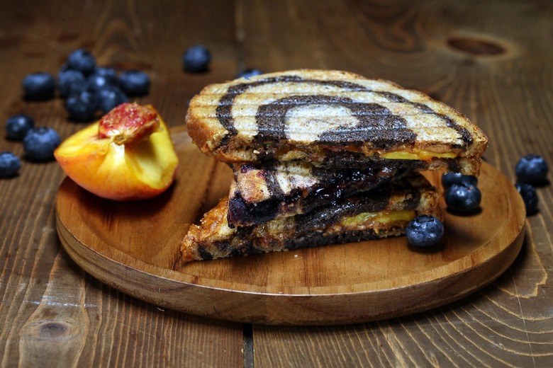 Nut butter and fruit panini sandwich recipe for school lunch