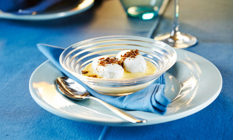 Oeufs à La Neige: Fluffy Meringues Floating In Custard