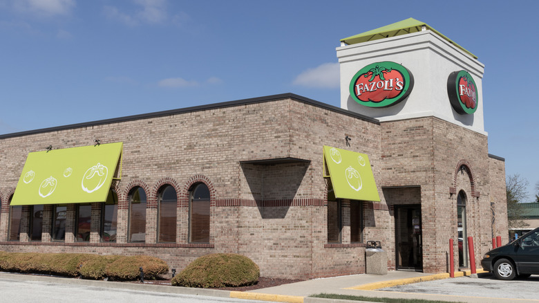 Fazoli's restaurant exterior