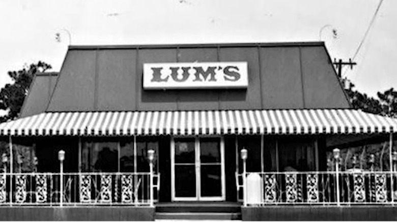 A 1970s Lum's location
