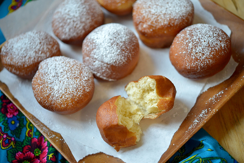 Polish Doughnuts (Paczki)
