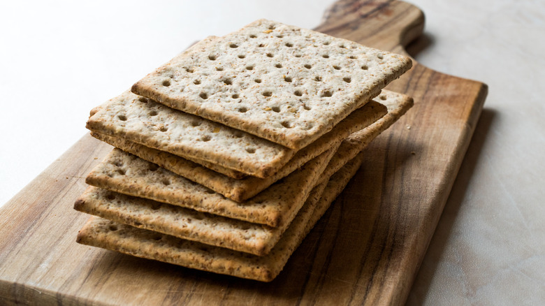 stack of honey graham crackers