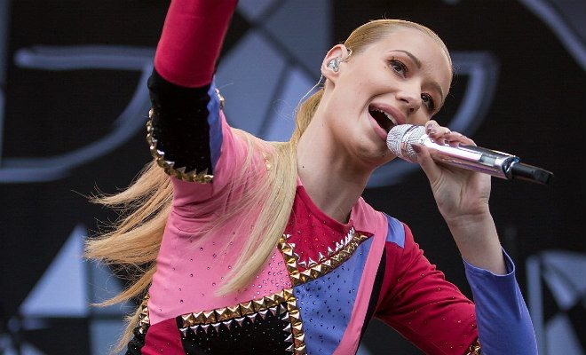 Papa John's Punished Employee Who Gave Out Iggy Azalea's Number