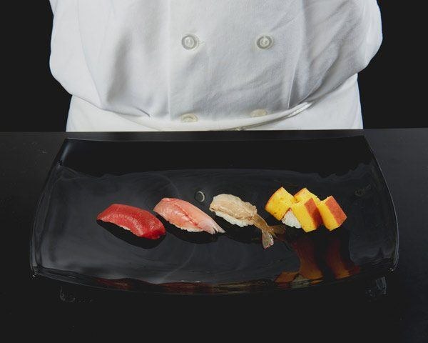 Pete Wells Gives 4 Stars to Sushi Nakazawa