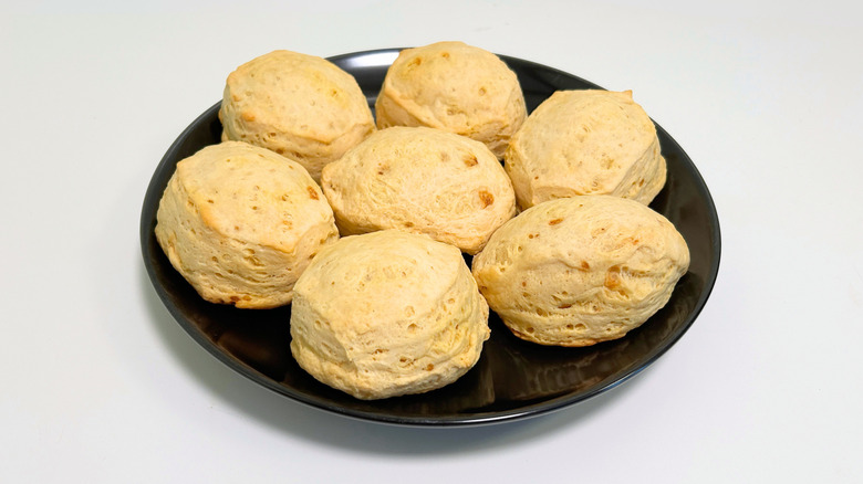 A plate of Pillsbury Grands! Poppin' Flavor Mike's Hot Honey Biscuits