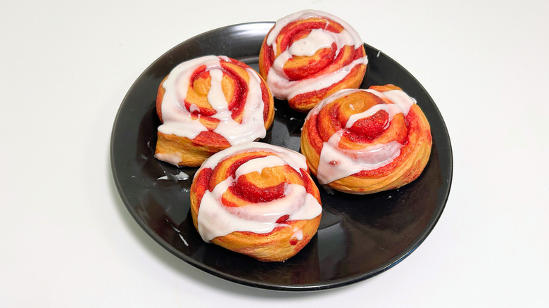 A plate of Pillsbury Grands! Poppin' Flavor Raspberry Fruit Rolls