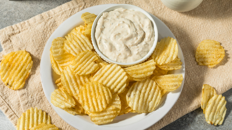 Potato chips and dip