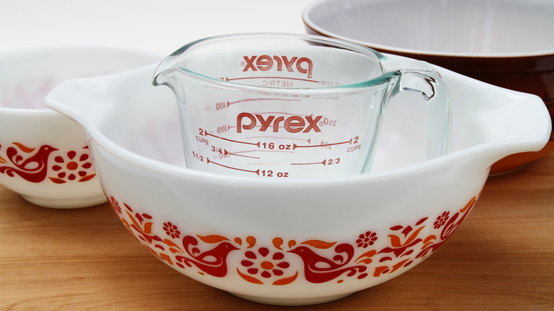 Pyrex dish and glass measuring cup