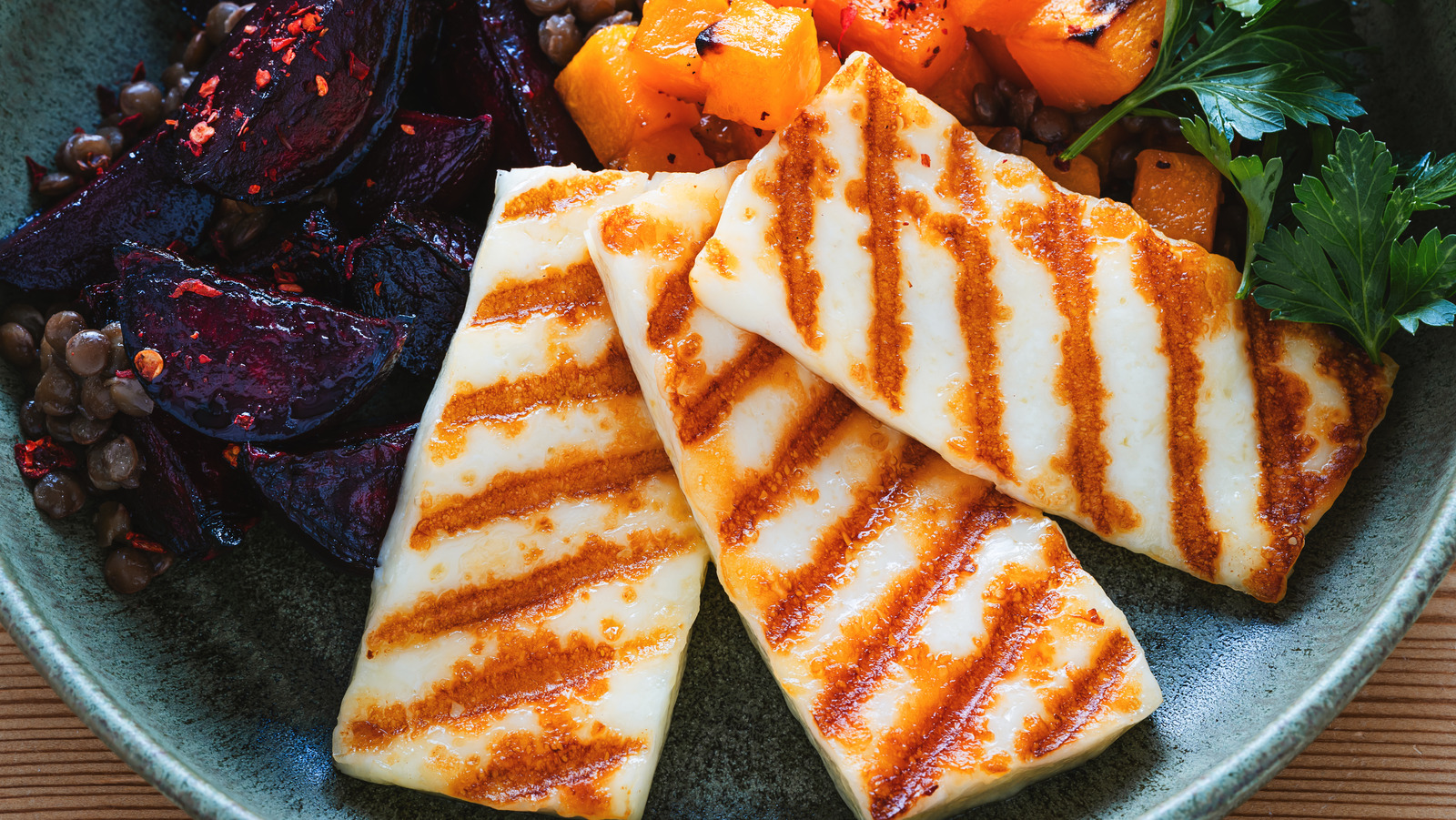 What's The Difference Between Queso De Freir And Halloumi