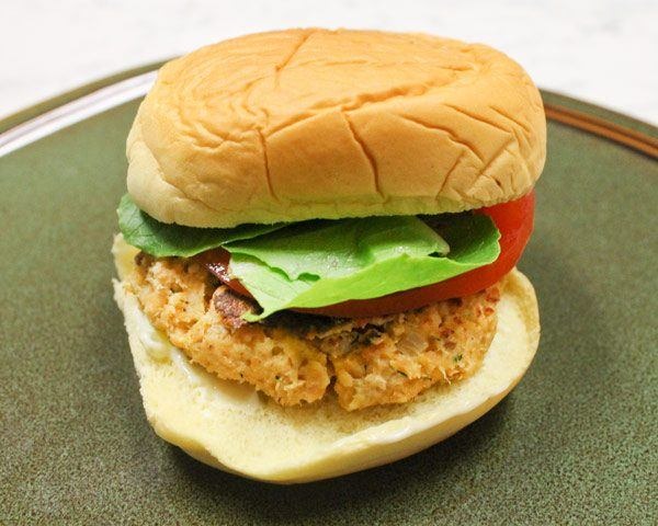 Quick and Easy Salmon Burgers  Snappy and Easy Salmon Burgers carlysalmonburgercrop