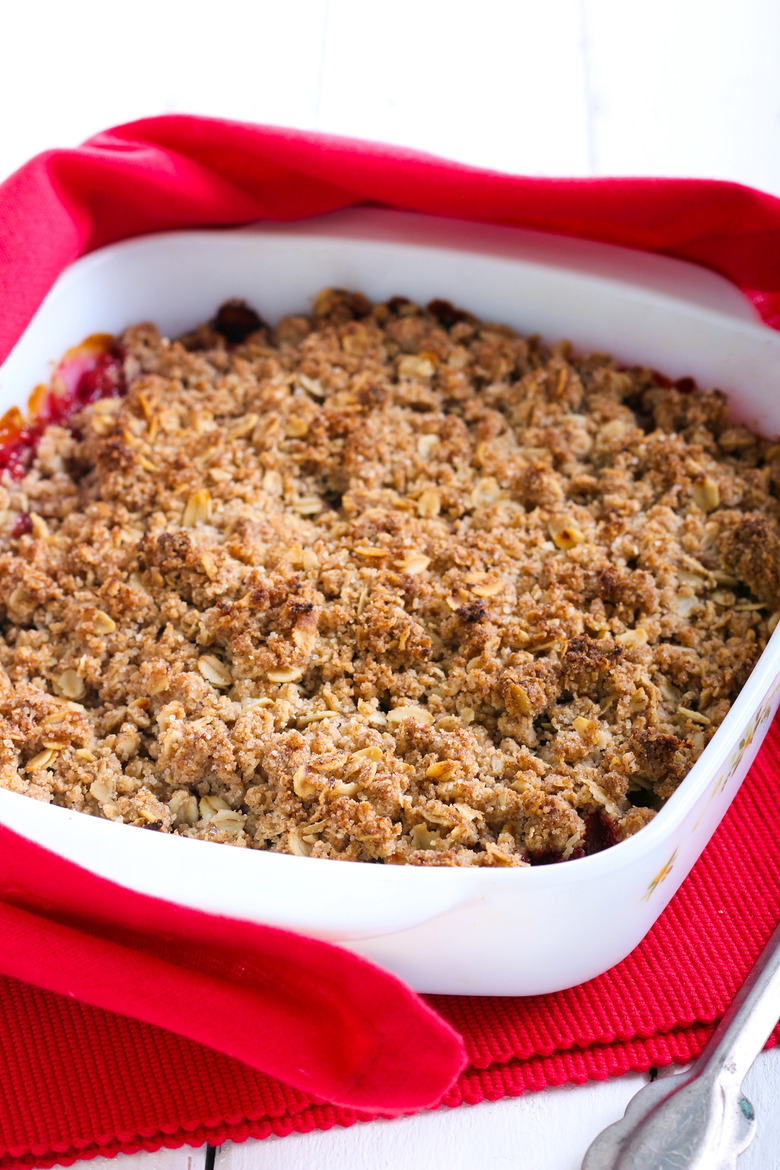 Quick Apple-Plum Crisp recipe - The Daily Meal