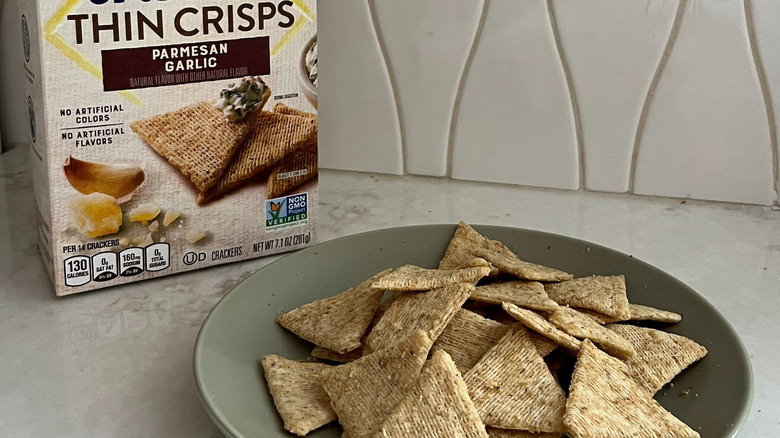 thin crisps parmesan & garlic triscuits
