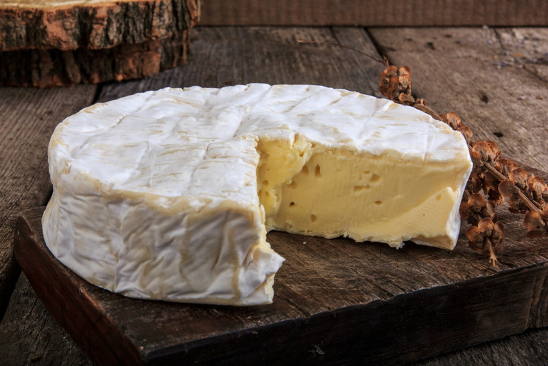 Raw milk cheese