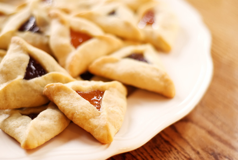 How to Make the Best Hamantaschen Recipe for Purim - Tips and Tricks - The Daily Meal