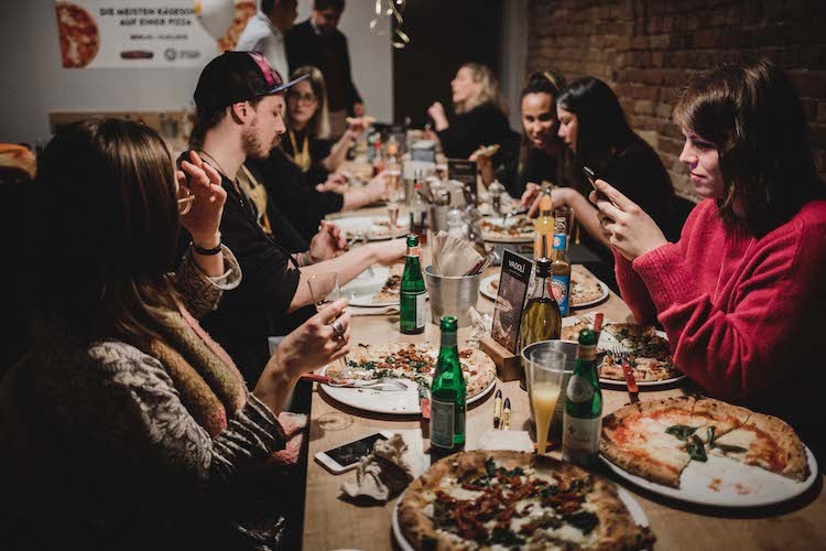 record breaking pizza