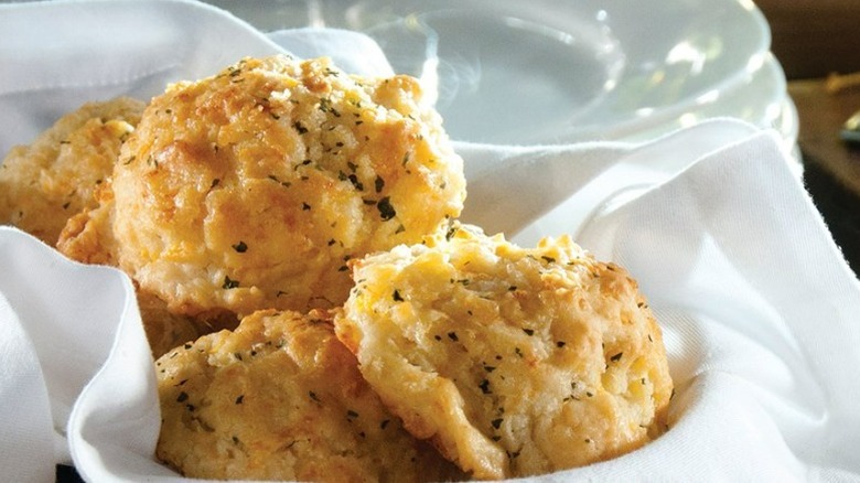Red Lobster cheddar biscuits