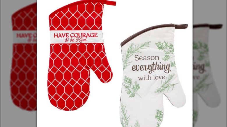 A pair of Dollar Tree oven mitts from the home collection